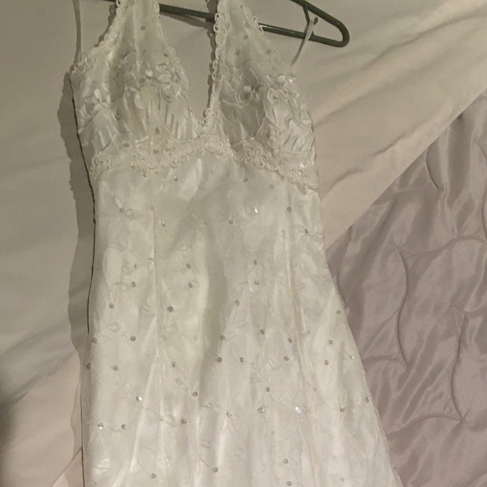 Wedding dress
